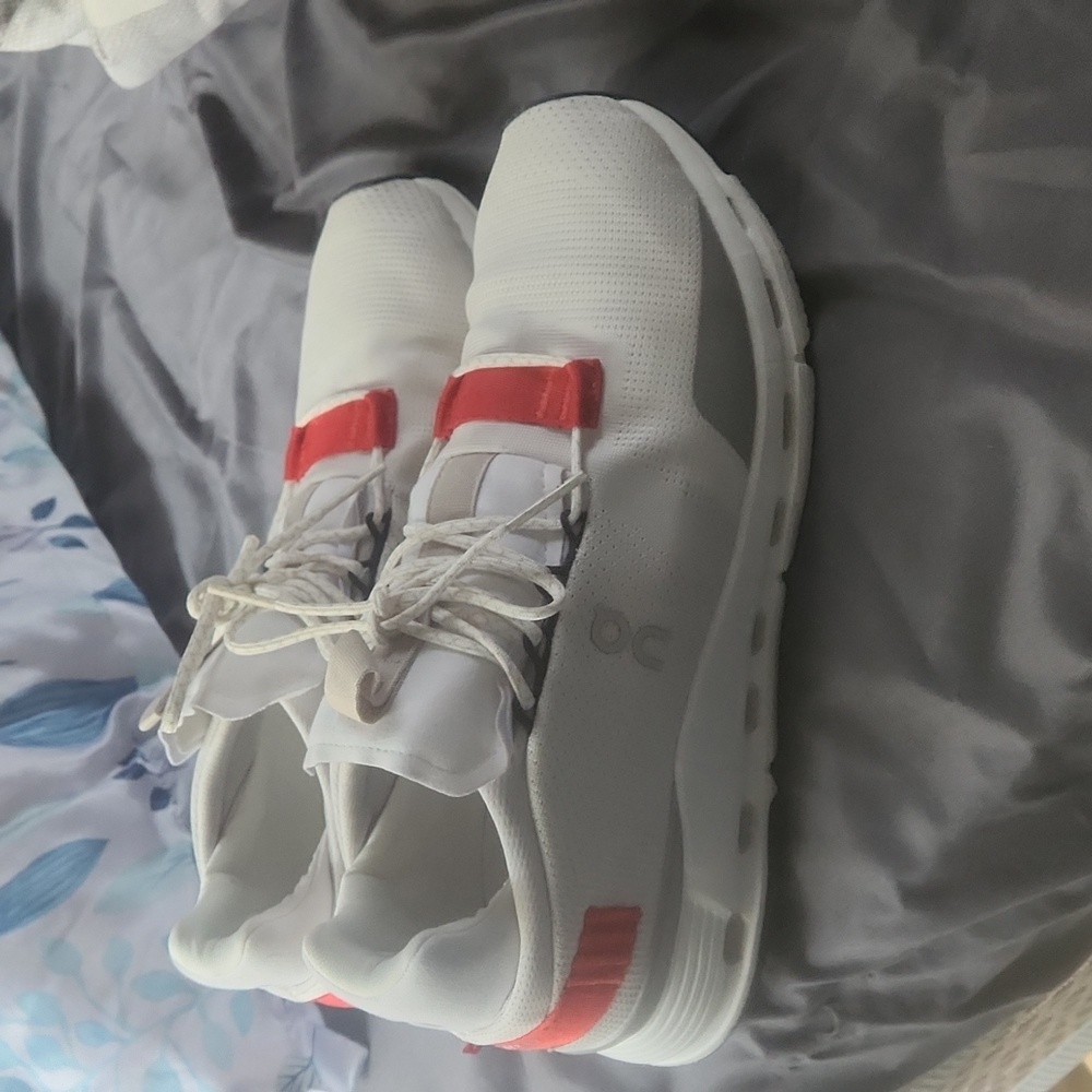 On Cloudnova Sneakers - Picture 2 of 7